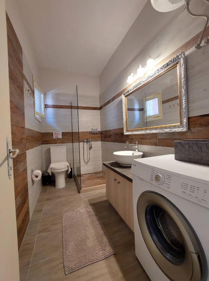 Anatoli Apartment ペラマ エクステリア 写真